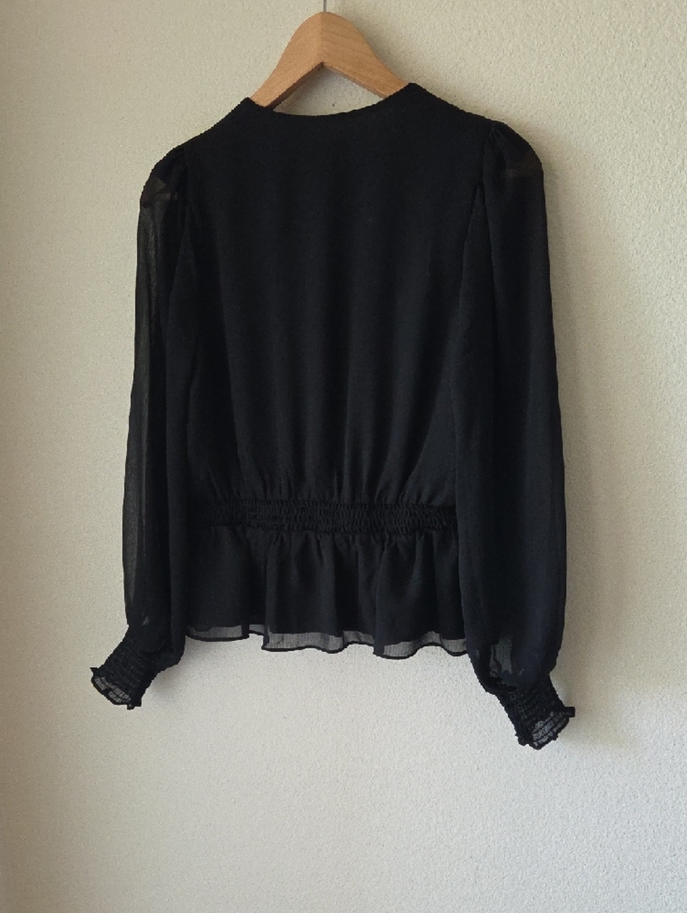Express Black Wrap Blouse with Smocked Cuffs Sz M NEW - Picture 7 of 14
